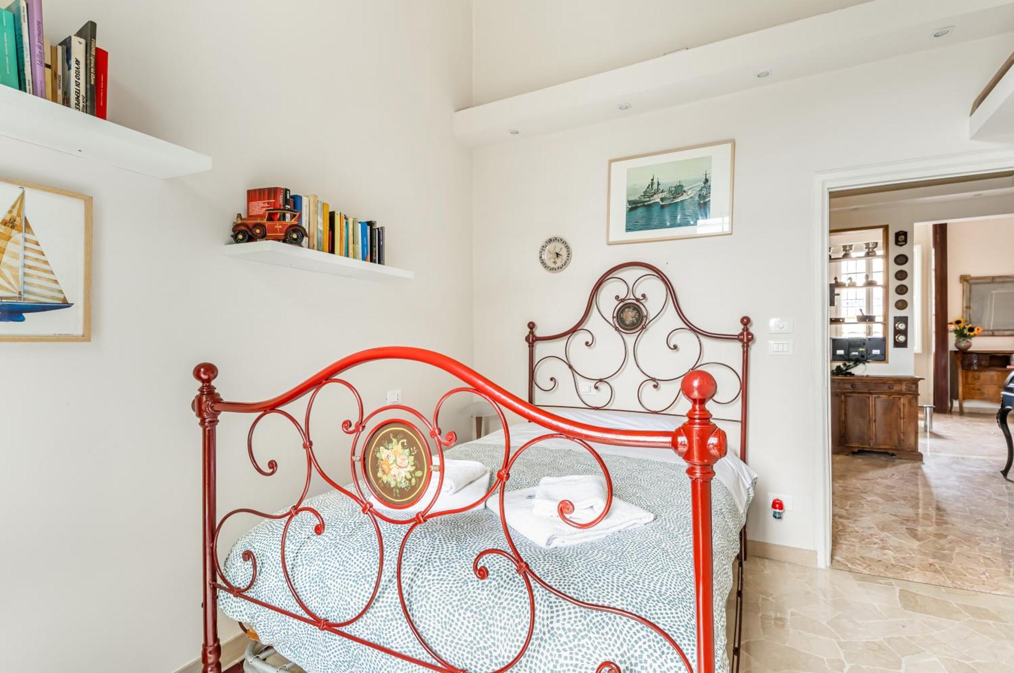 Bright Apartment With Private Garden And Balcony Florencia Exterior foto