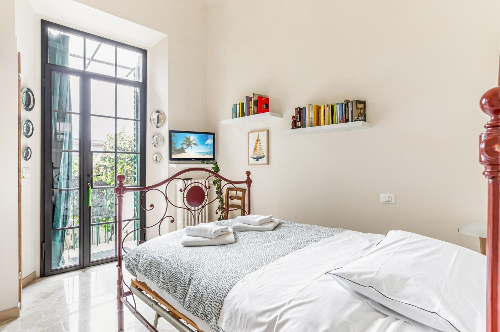 Bright Apartment With Private Garden And Balcony Florencia Exterior foto